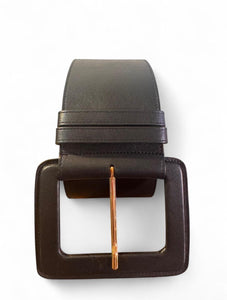 CAROLINA HERRERA
Wide C-Buckle Black Leather Belt