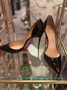 Pre-loved Christian Louboutin
Iriza
100 mm Pumps - Patent calf leather